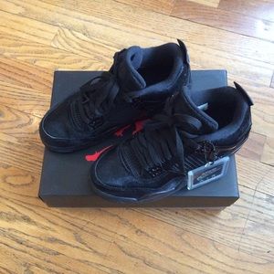 Air Jordan 4 Retro NXN Olivia Kim